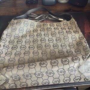 Women’s purse